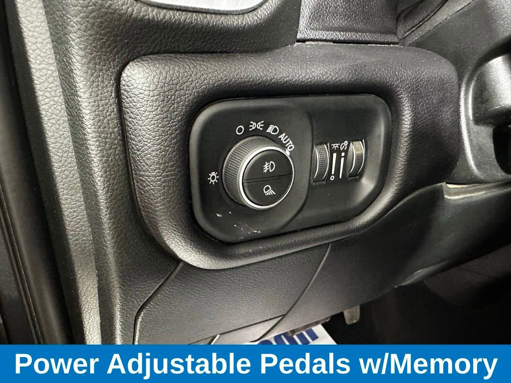 Used 2020 RAM 3500 Laramie image 16