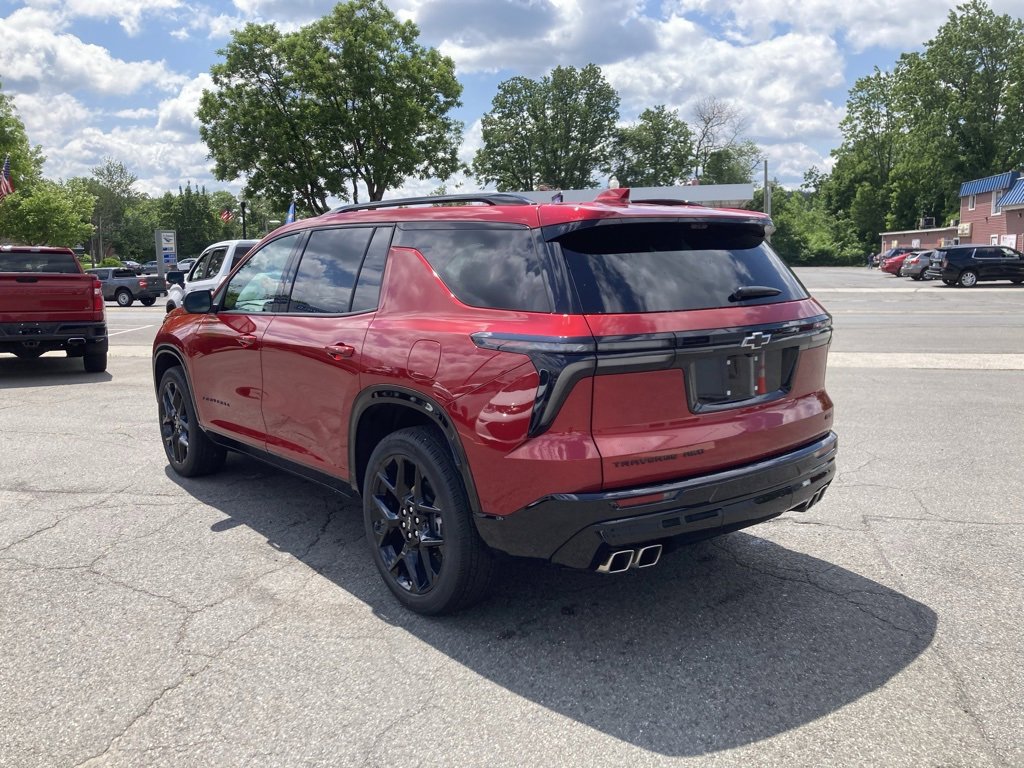 Used 2024 Chevrolet Traverse RS w/ LPO, Floor Liner Package image 5