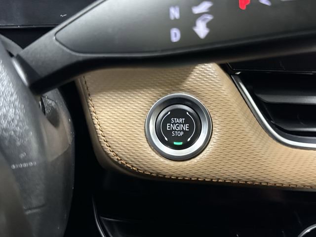 Used 2025 Chevrolet Equinox ACTIV w/ Safety and Technology Package image 16