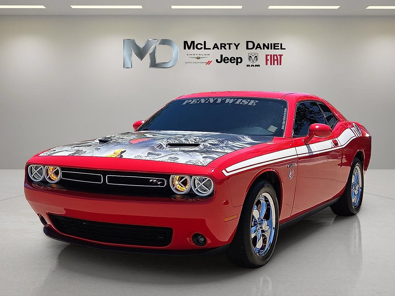 Used 2015 Dodge Challenger R/T Plus RWD image 2