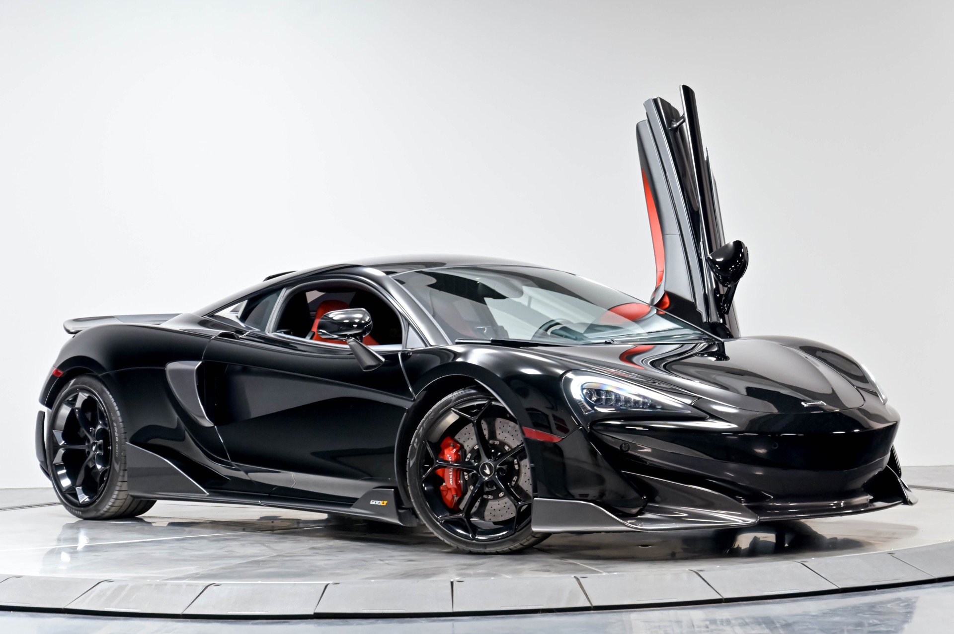 Used 2019 McLaren 600LT RWD image 35