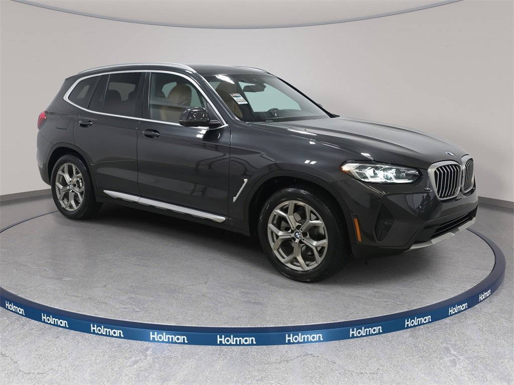 Used 2023 BMW X3 xDrive30i w/ Premium Package image 4