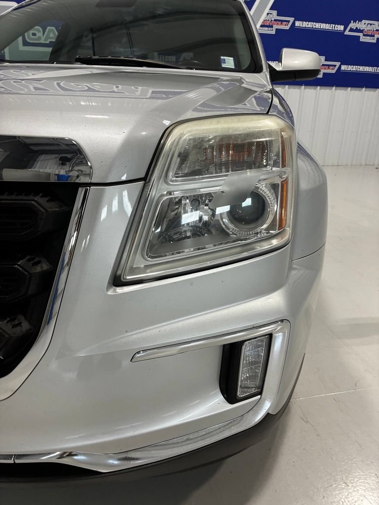 Used 2017 GMC Terrain SLE FWD image 8
