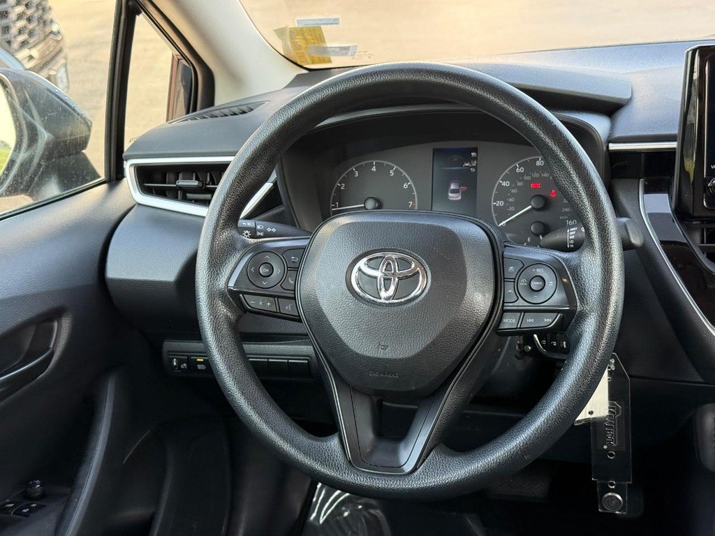Used 2024 Toyota Corolla LE FWD image 13