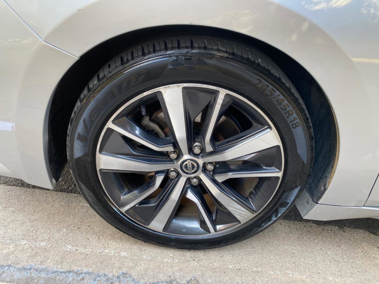 Used 2020 Nissan Maxima 3.5 SV w/ Floor Mat Group image 17