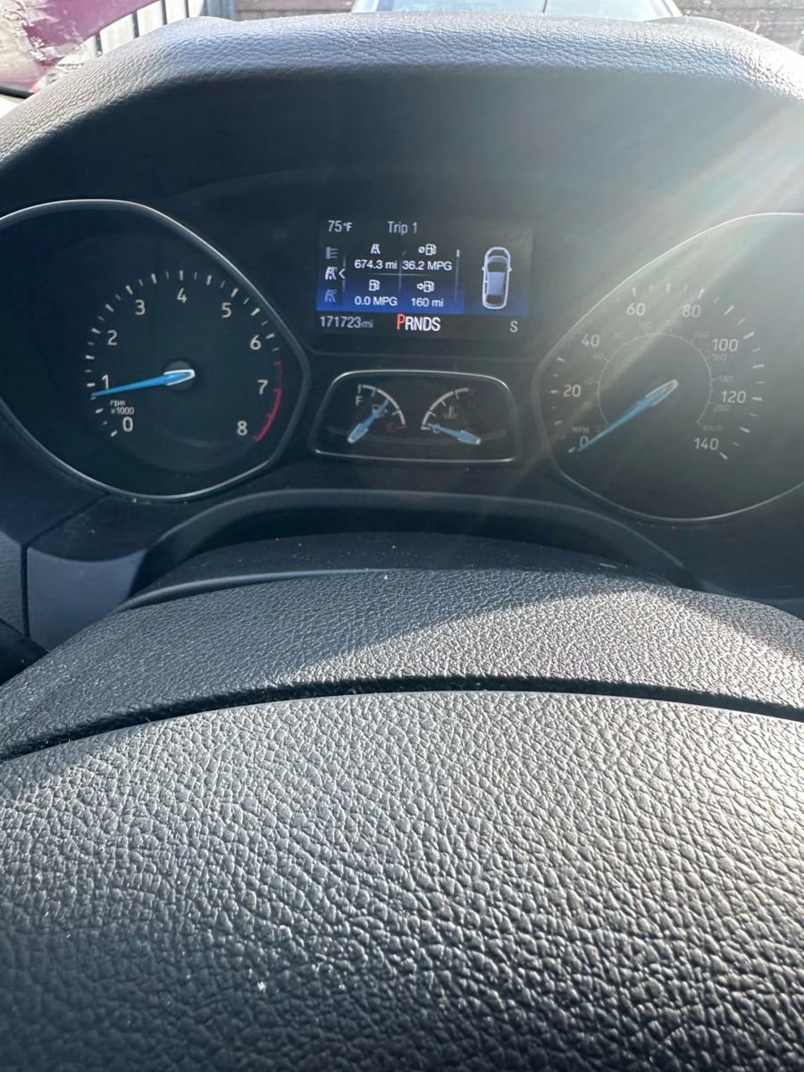 Used 2017 Ford Focus SEL image 12