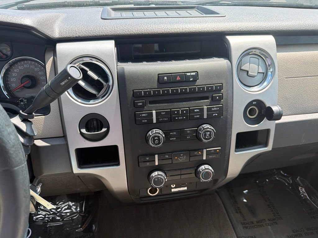 Used 2010 Ford F150 XLT RWD image 2