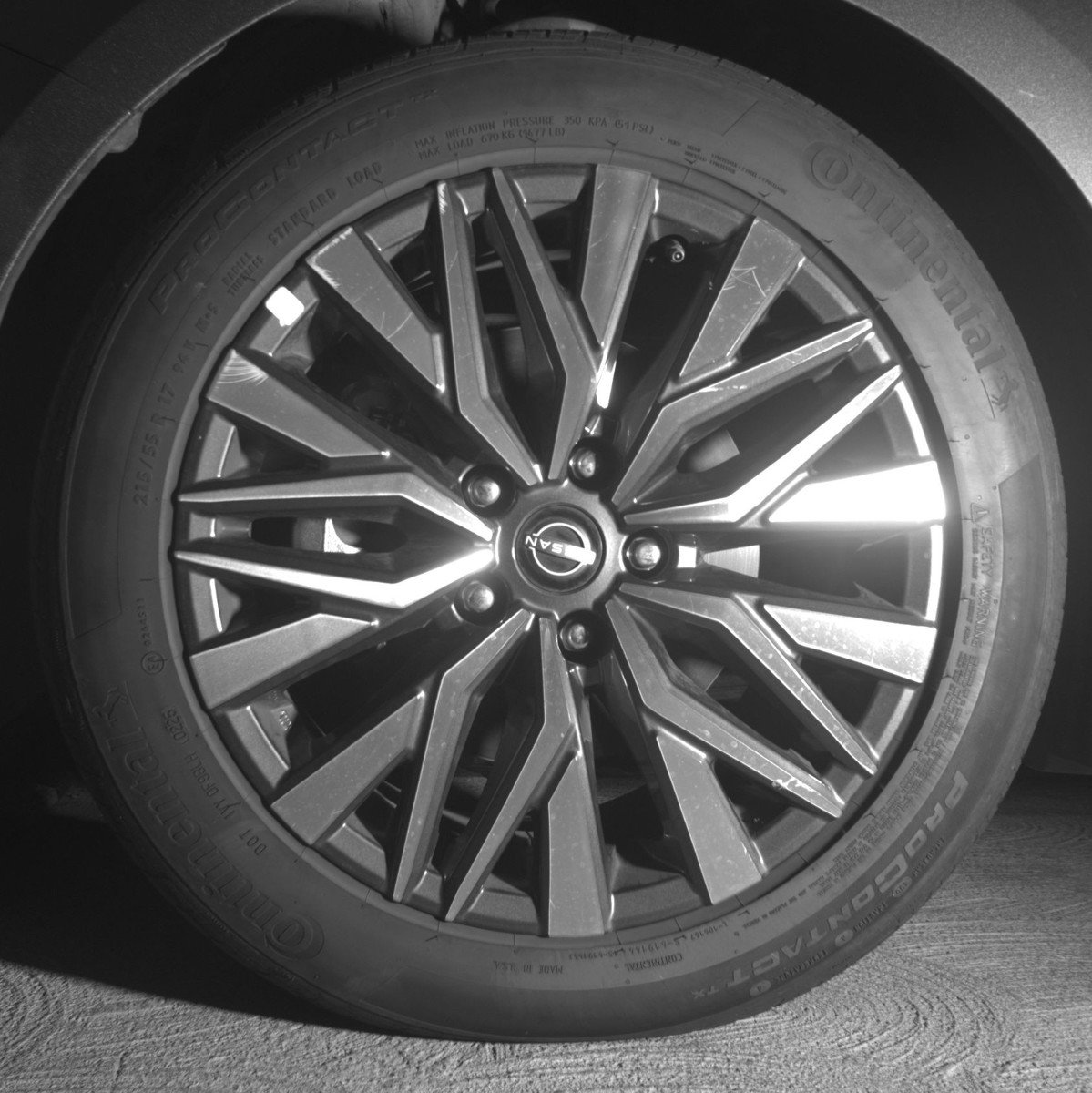 Used 2025 Nissan Altima 2.5 SV image 12