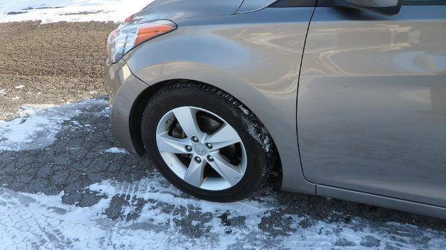 Used 2013 Hyundai Elantra GLS w/ Preferred Pkg FWD image 13
