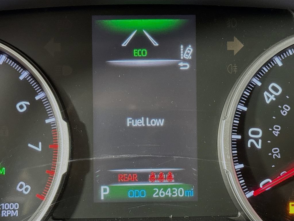 Used 2022 Toyota RAV4 XLE AWD/4WD image 28
