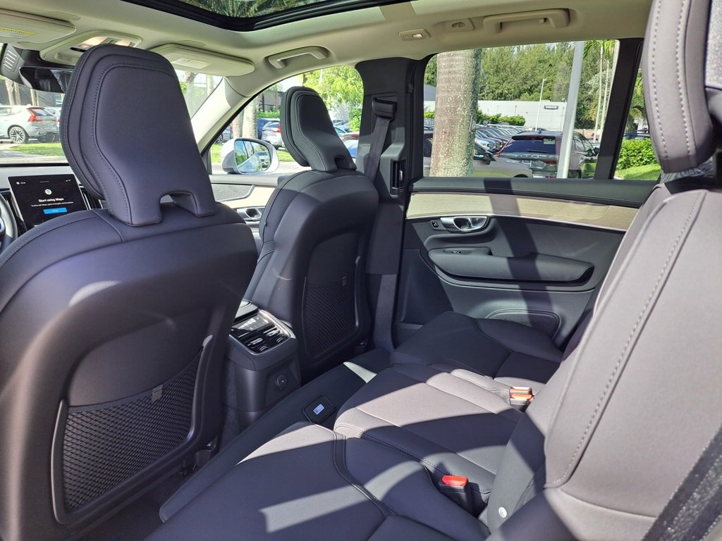 New 2026 Volvo XC90 T8 Core w/ Protection Package Premier image 5