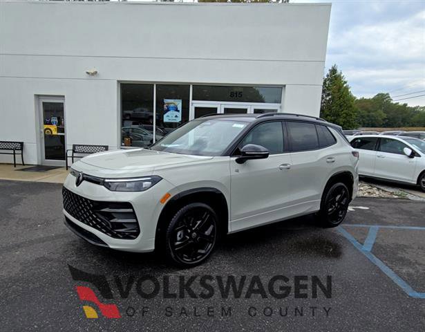 New 2025 Volkswagen Tiguan SE R-Line image 1