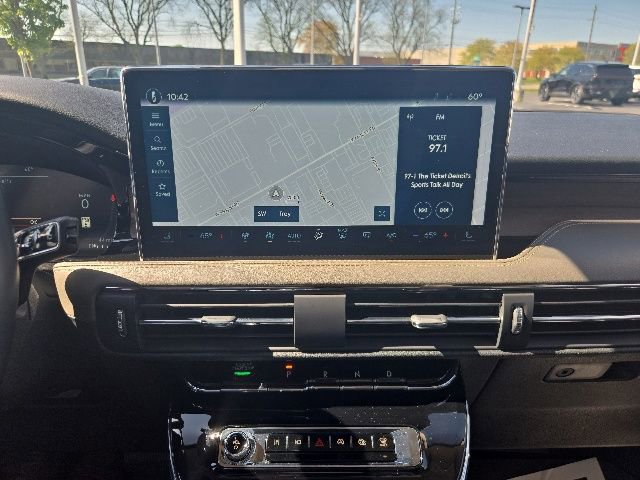 Certified 2023 Lincoln Corsair Reserve w/ Equipment Group 201A AWD/4WD image 33