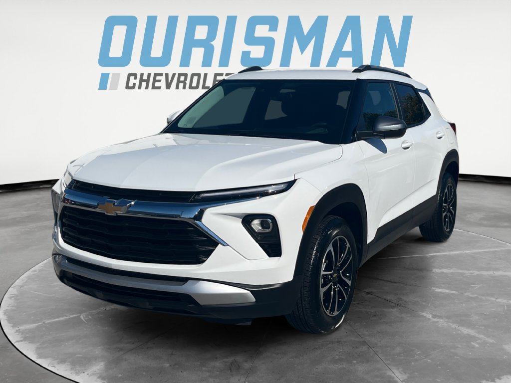 Used 2026 Chevrolet TrailBlazer LT AWD/4WD image 2