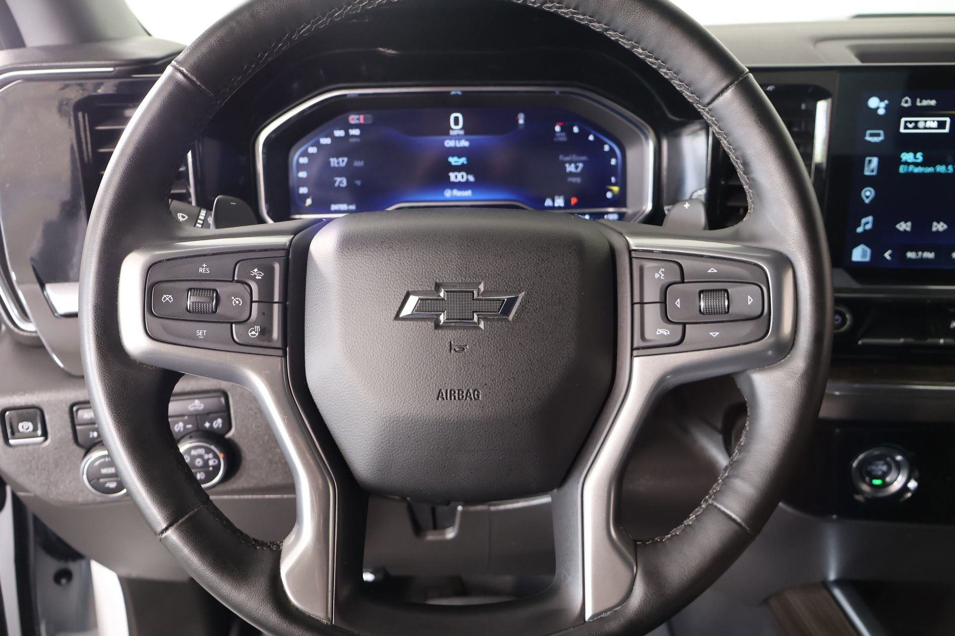 Used 2024 Chevrolet Silverado 1500 LT Trail Boss AWD/4WD image 3