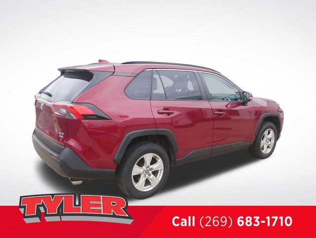 Used 2021 Toyota RAV4 XLE w/ Convenience Package AWD/4WD image 8