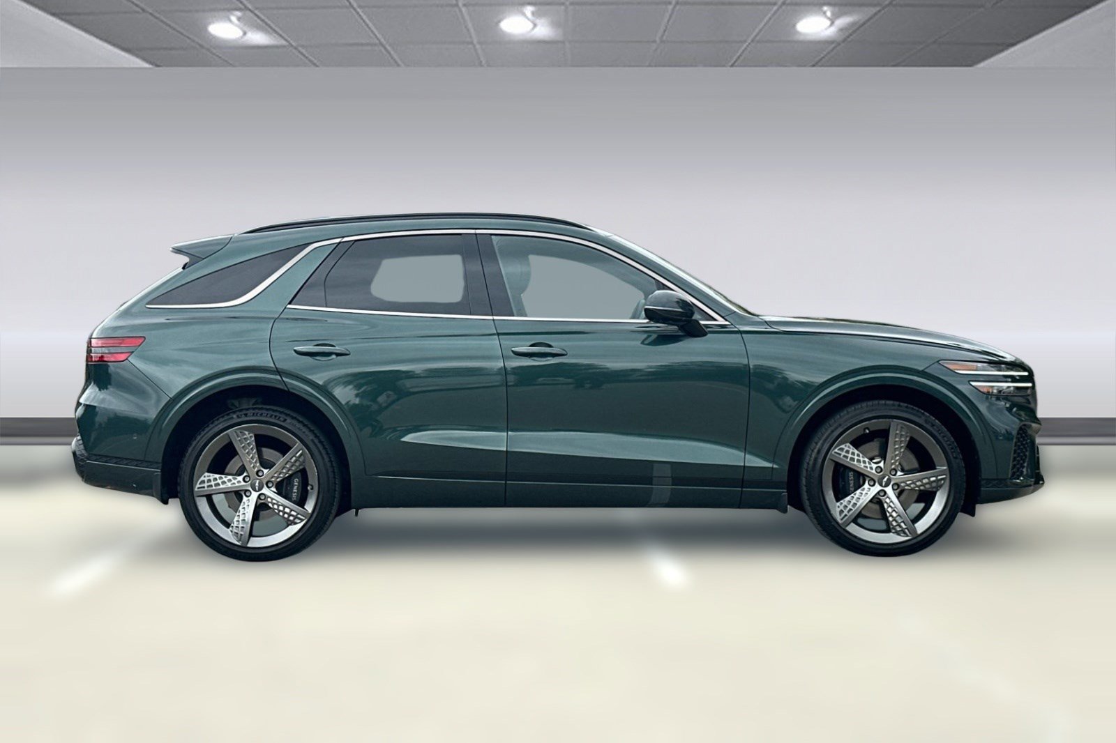 Used 2023 Genesis GV70 2.5T w/ Sport Prestige Package AWD/4WD image 7