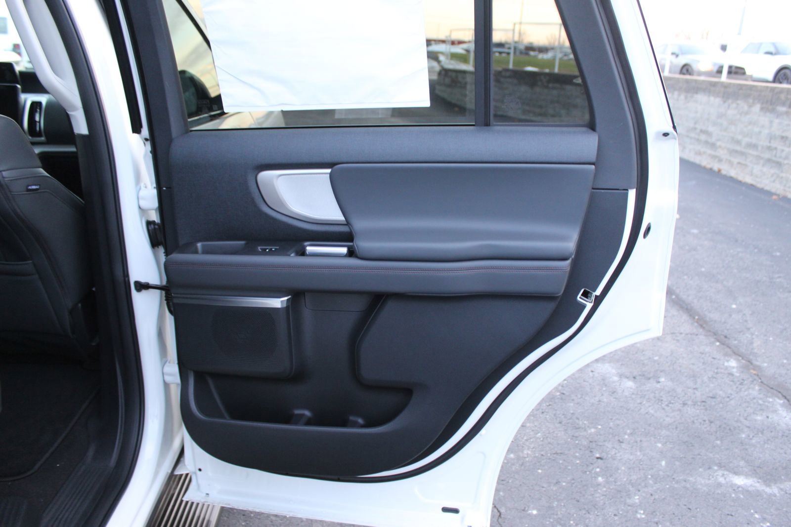 New 2025 Ford Expedition Active image 16