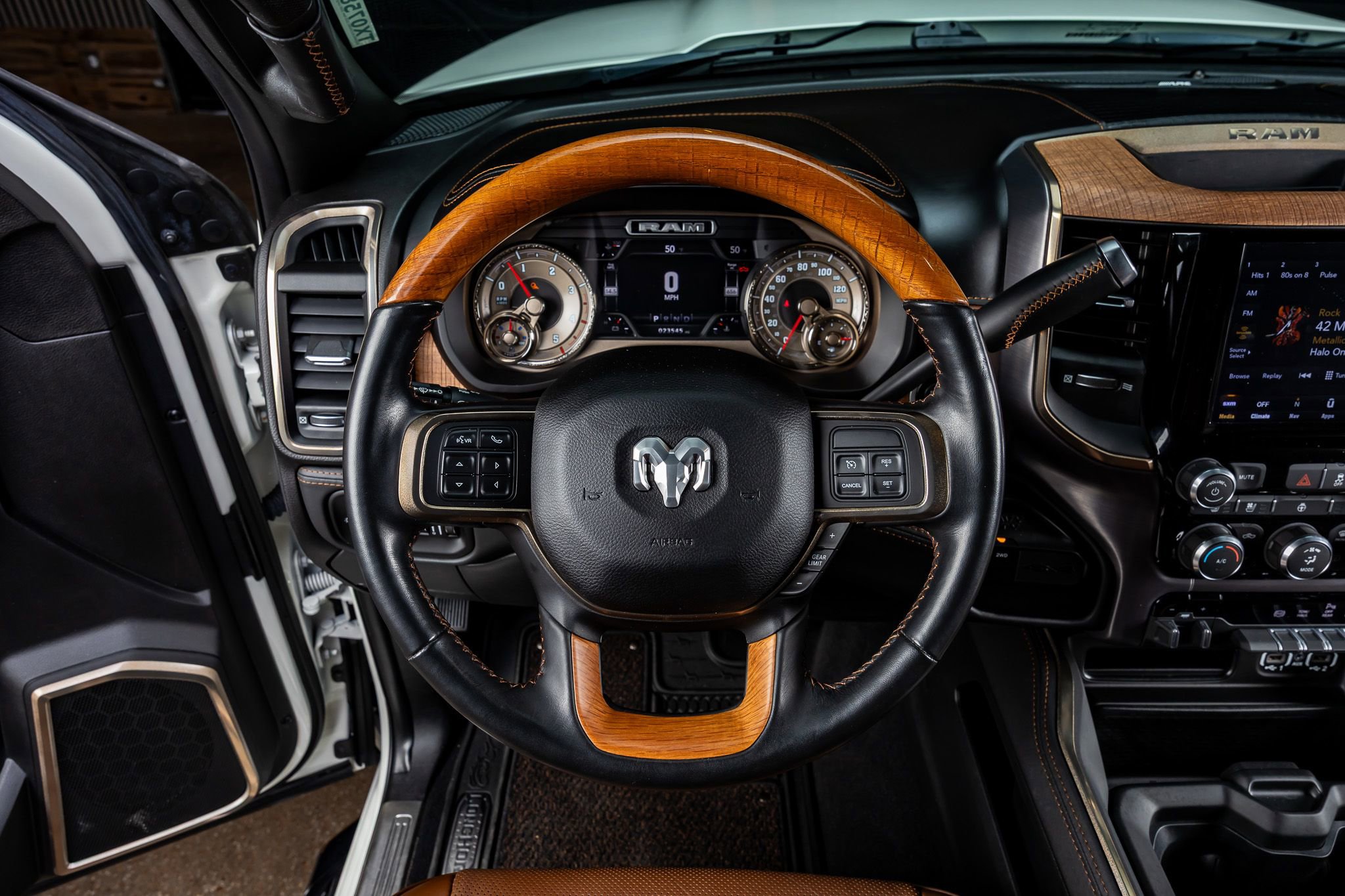 Used 2020 RAM 3500 Limited image 19