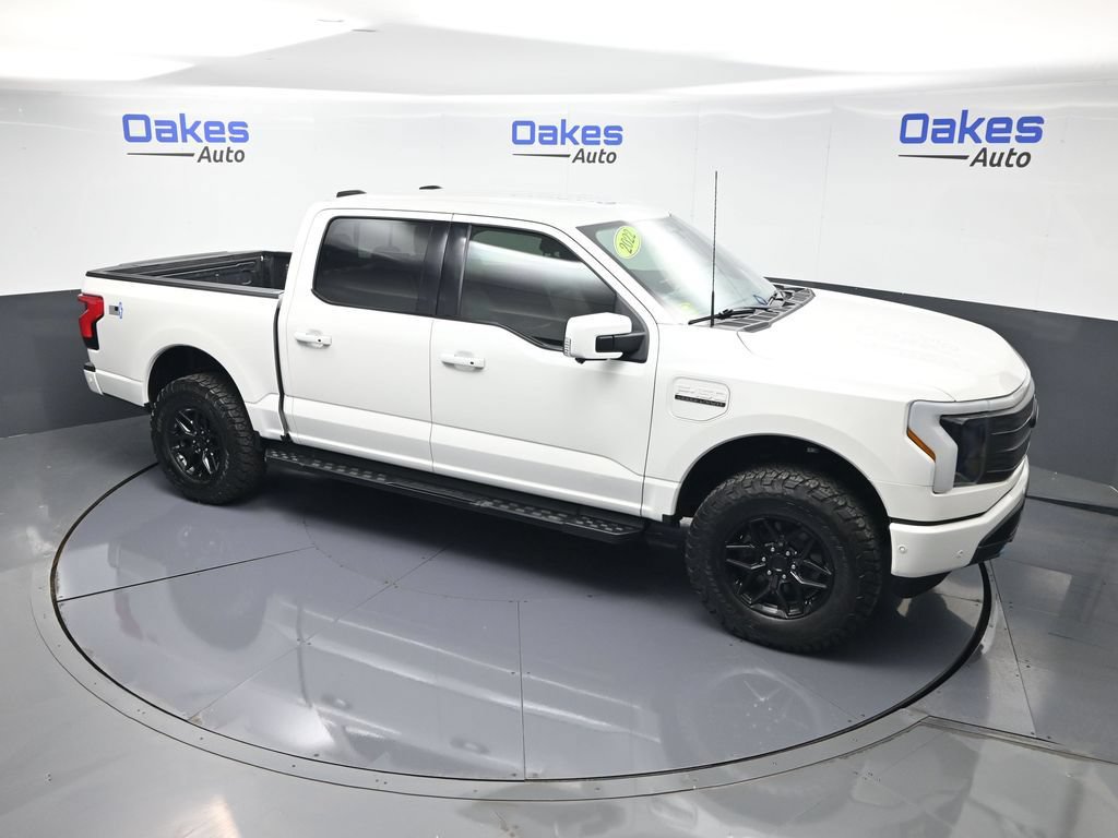 Used 2022 Ford F150 Lightning Lariat AWD/4WD image 48