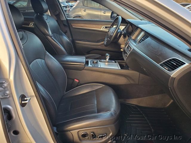 Used 2018 Genesis G80 3.8 w/ Option Group 03 image 22