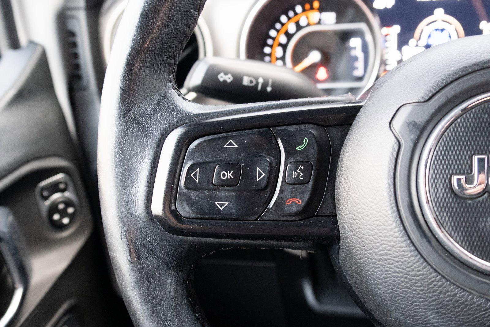 Used 2018 Jeep Wrangler Sport image 7