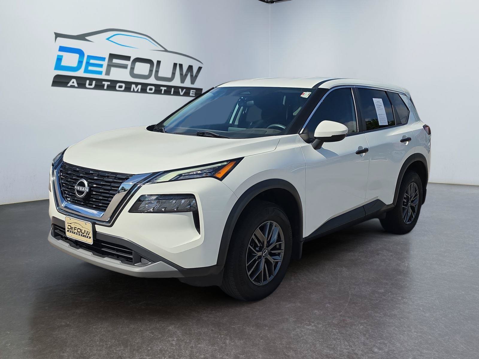 Used 2022 Nissan Rogue S FWD image 7