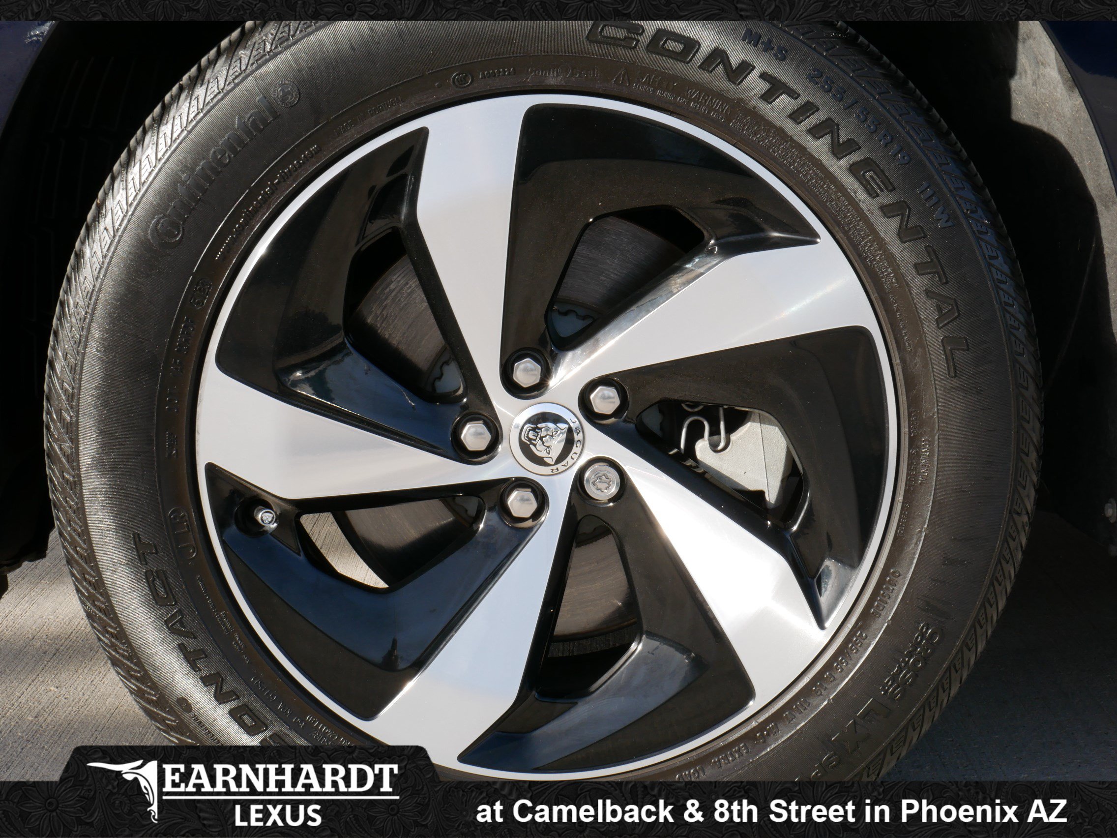 Used 2025 Jaguar F-PACE R-Dynamic S AWD/4WD image 19