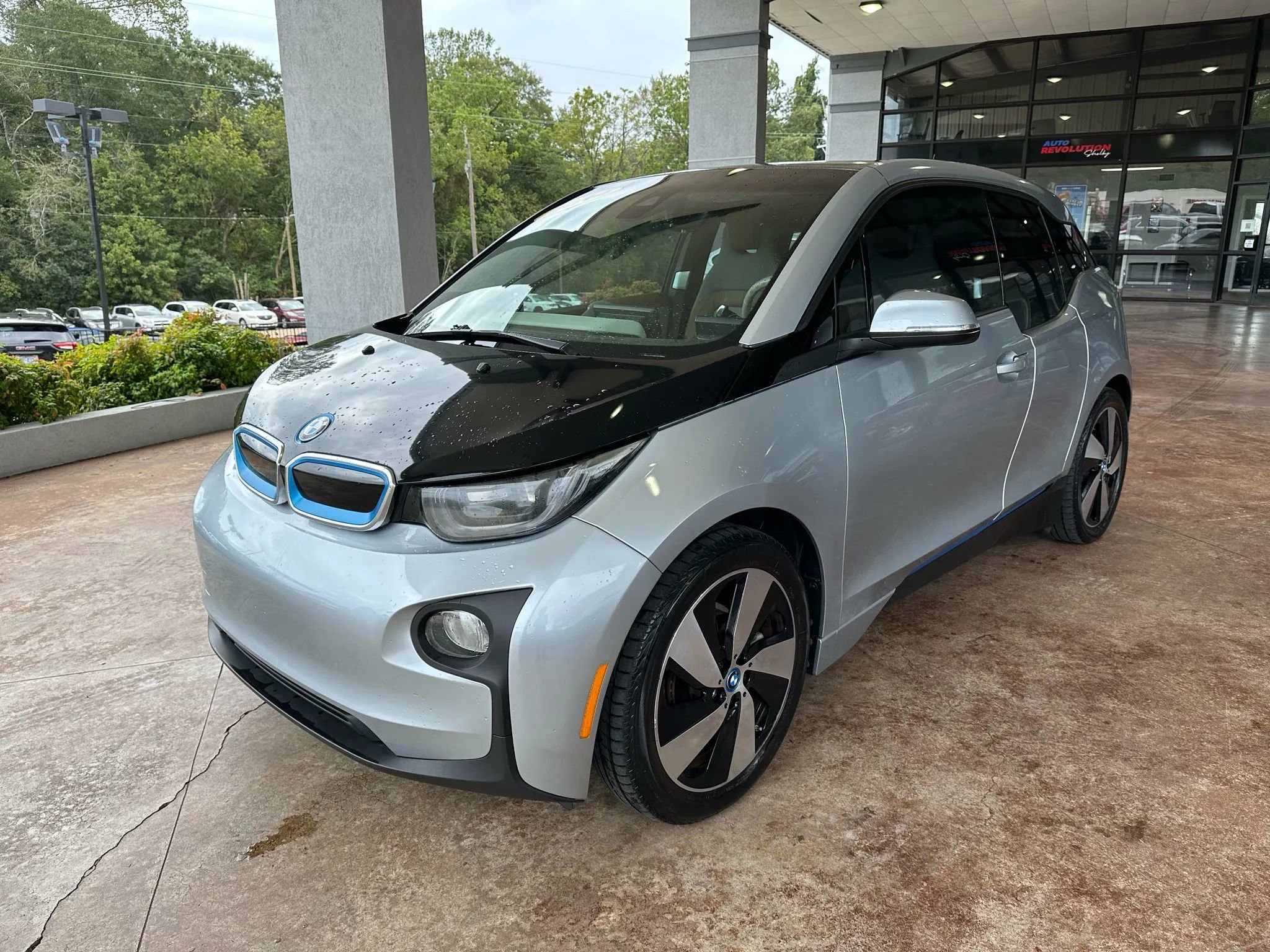 Used 2014 BMW i3 Hatchback 4D image 3