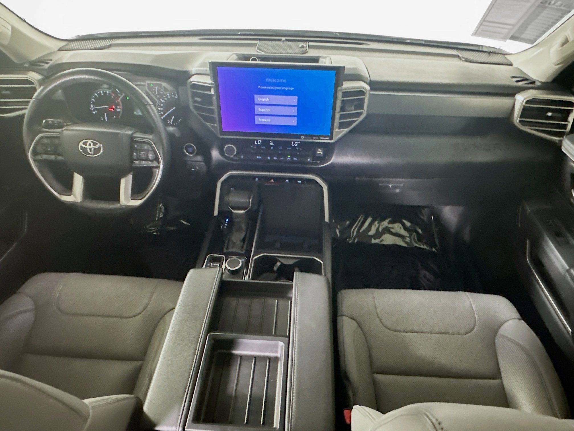 Used 2022 Toyota Tundra SR5 w/ SR5 Premium Package image 27