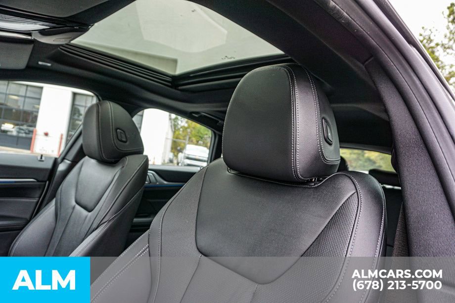 Used 2025 BMW i4 eDrive40 image 19