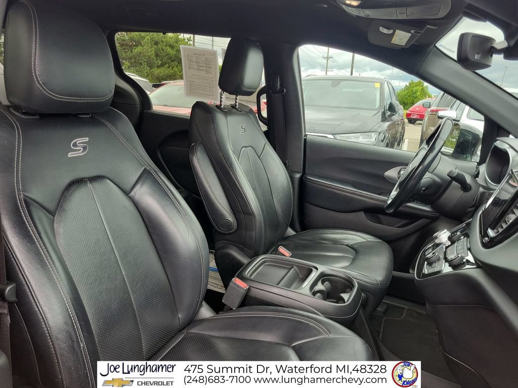 Used 2019 Chrysler Pacifica Touring-L w/ Advanced Safetytec Group FWD image 29