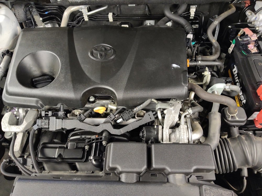 Used 2020 Toyota RAV4 XLE image 30