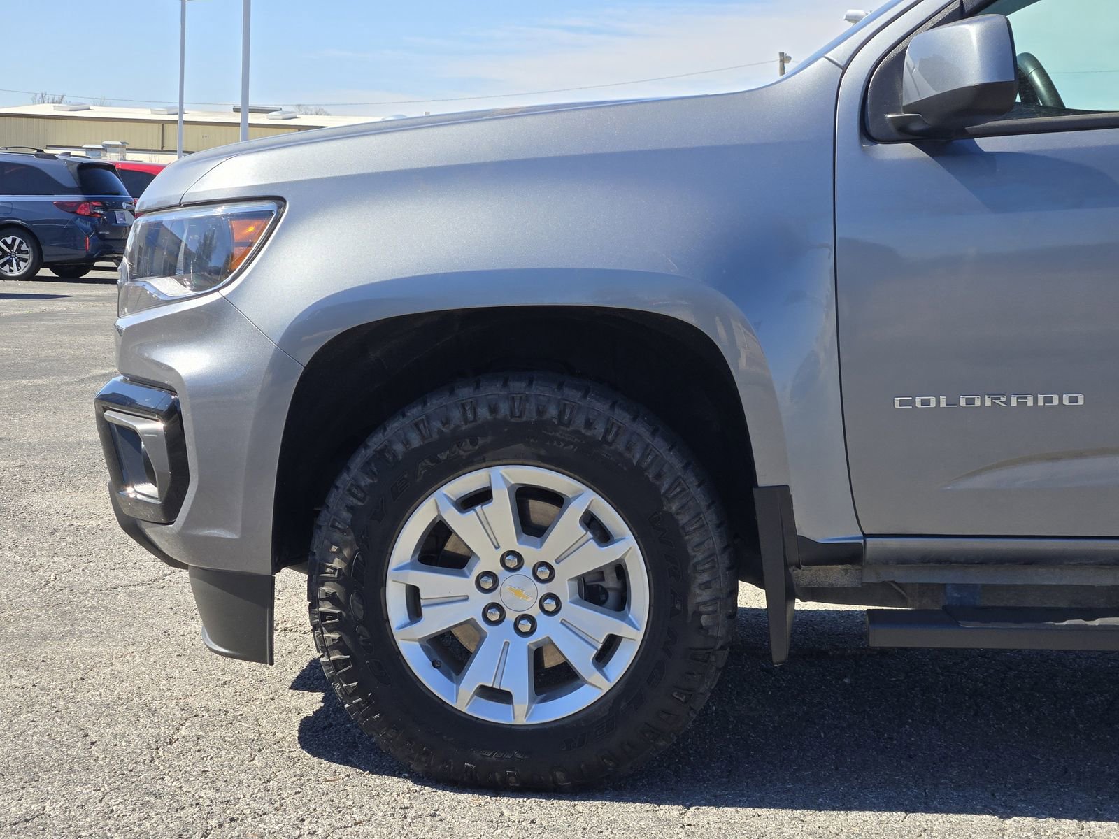 Used 2021 Chevrolet Colorado LT w/ LT Convenience Package image 9