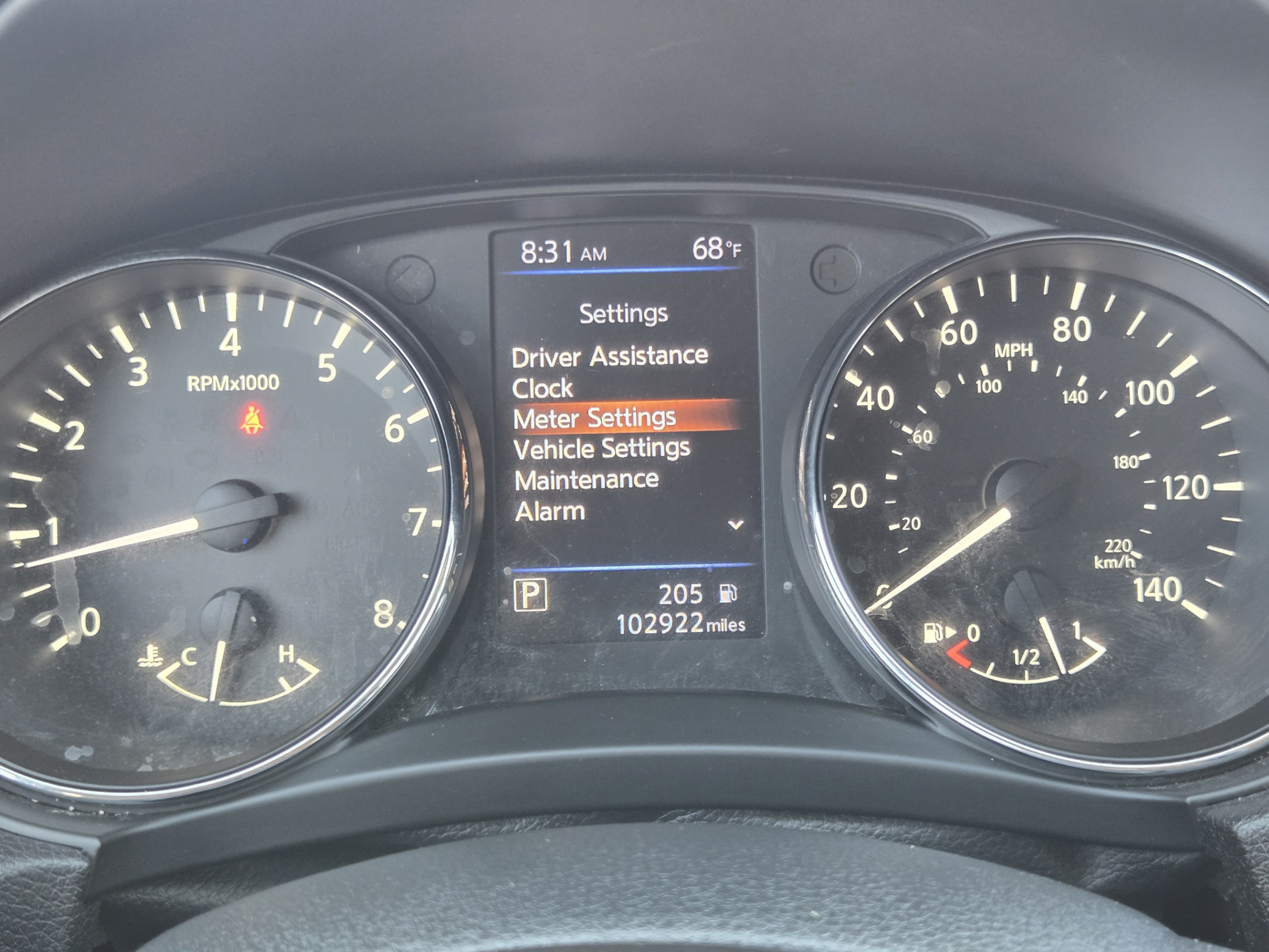 Used 2018 Nissan Rogue SV w/ Premium Package FWD image 12
