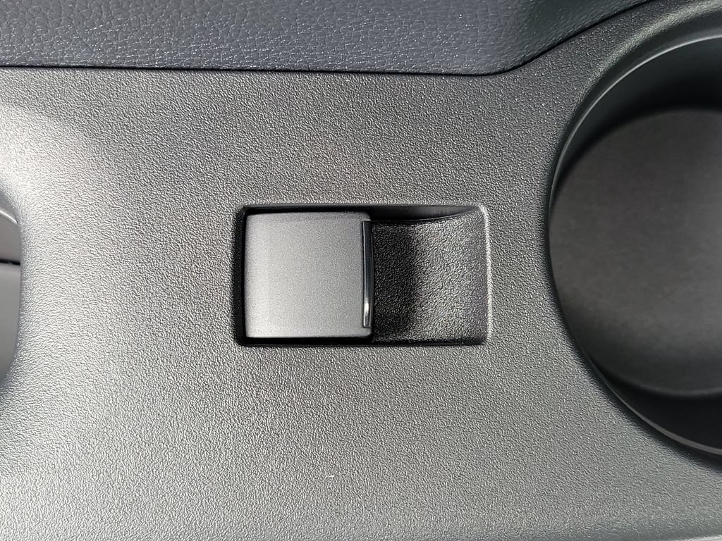 Used 2026 Toyota Corolla Cross L FWD image 16