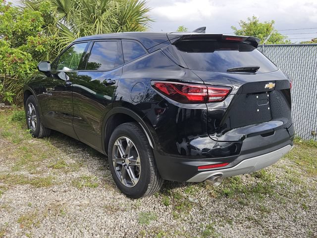 New 2026 Chevrolet Equinox LT w/ Safety and Technology Package FWD image 9