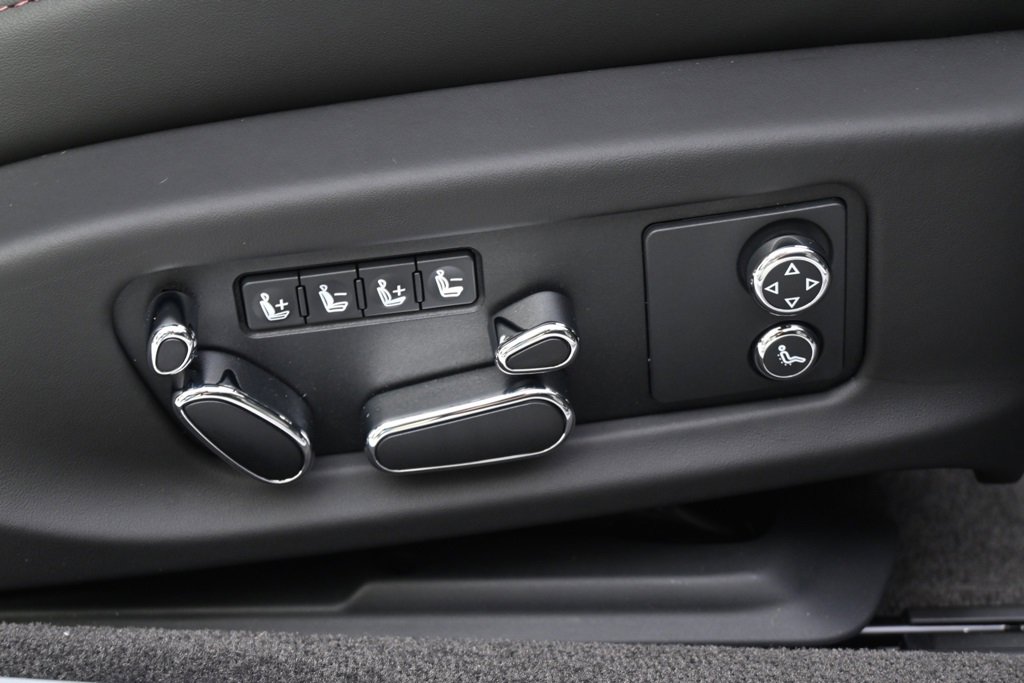 Used 2024 Bentley Continental GT image 17