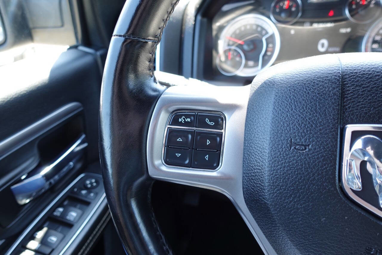 Used 2022 RAM 1500 Classic Warlock w/ Ceramic Grey Warlock Package image 43