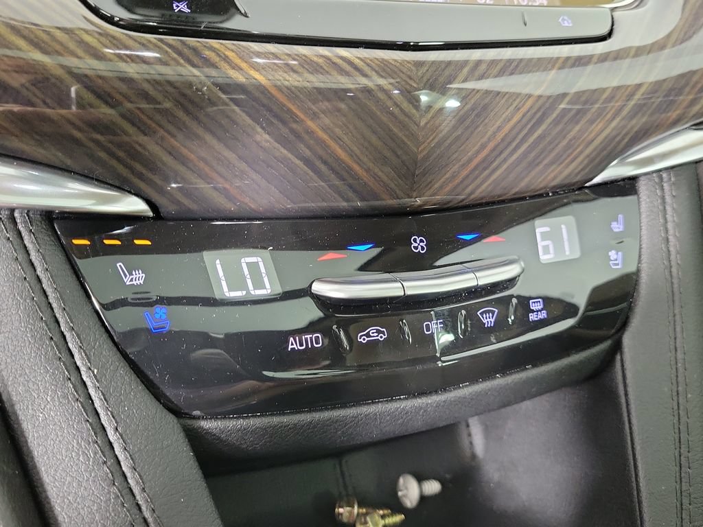 Certified 2023 Cadillac XT6 Premium Luxury w/ Platinum Package FWD image 29