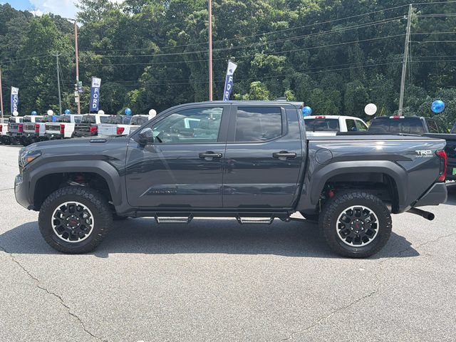 Used 2025 Toyota Tacoma TRD Off-Road AWD/4WD image 4