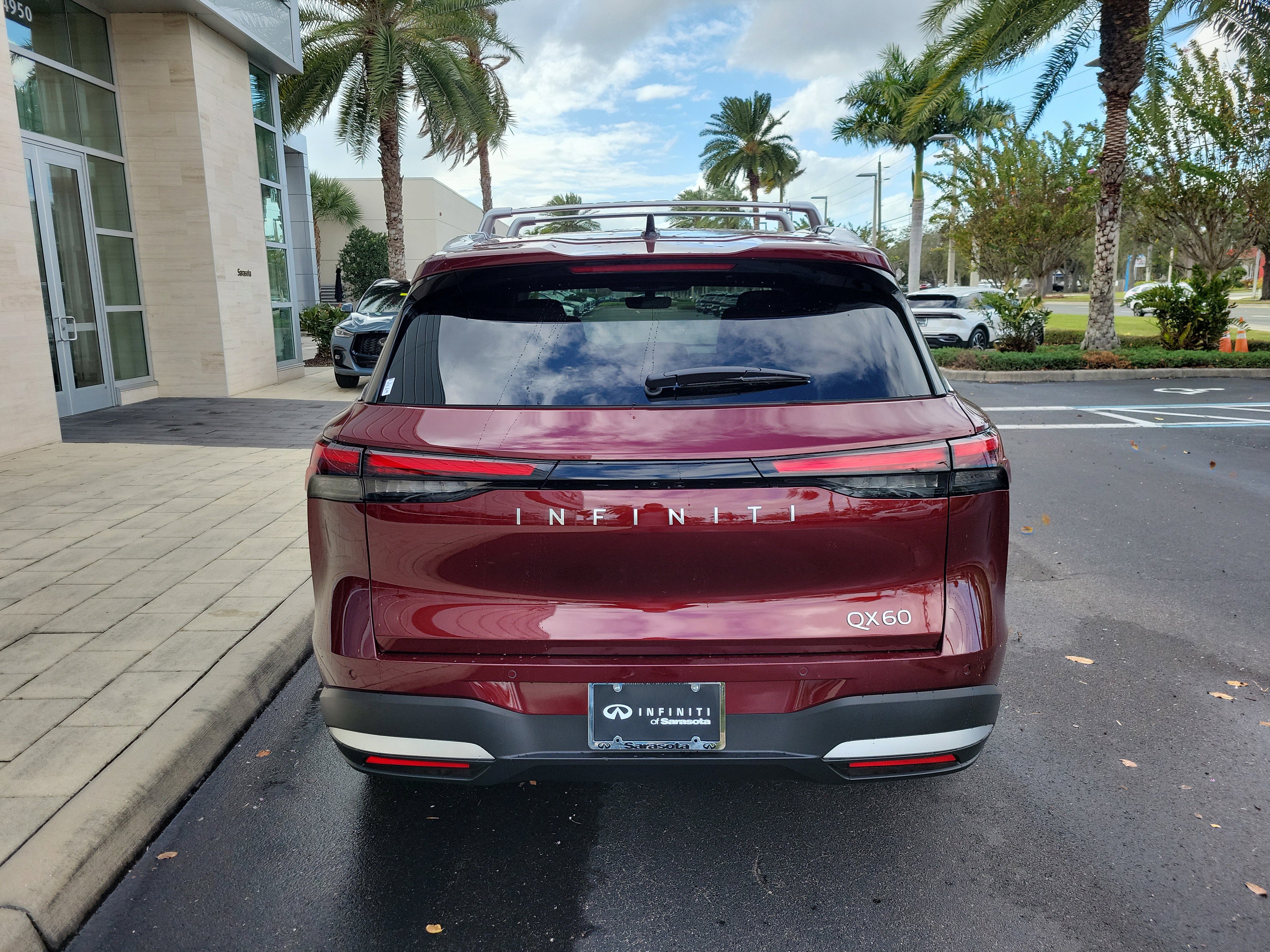 New 2026 INFINITI QX60 Luxe w/ Family Package image 5