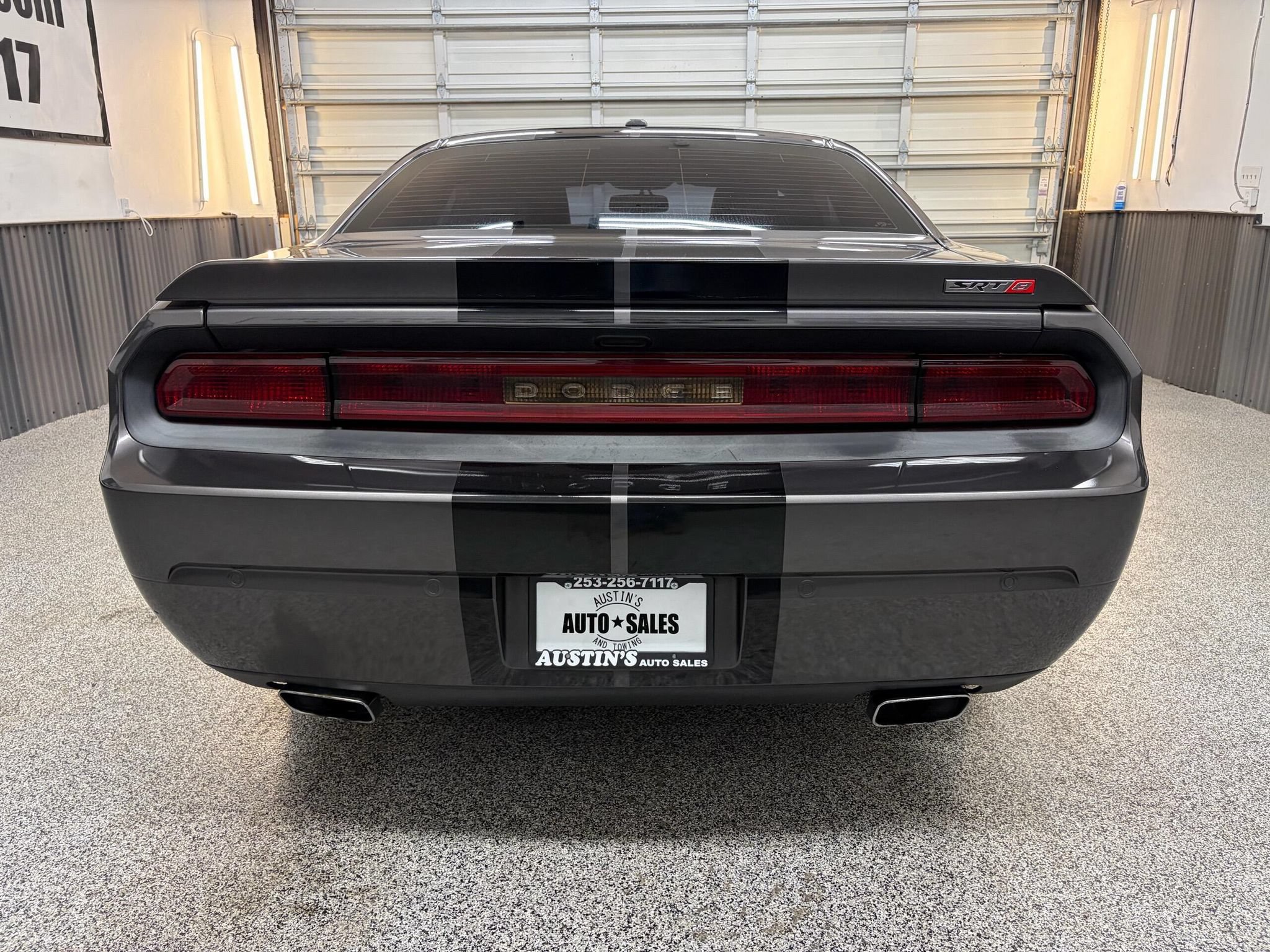 Used 2013 Dodge Challenger SRT8 w/ Harman Kardon Audio Group RWD image 22