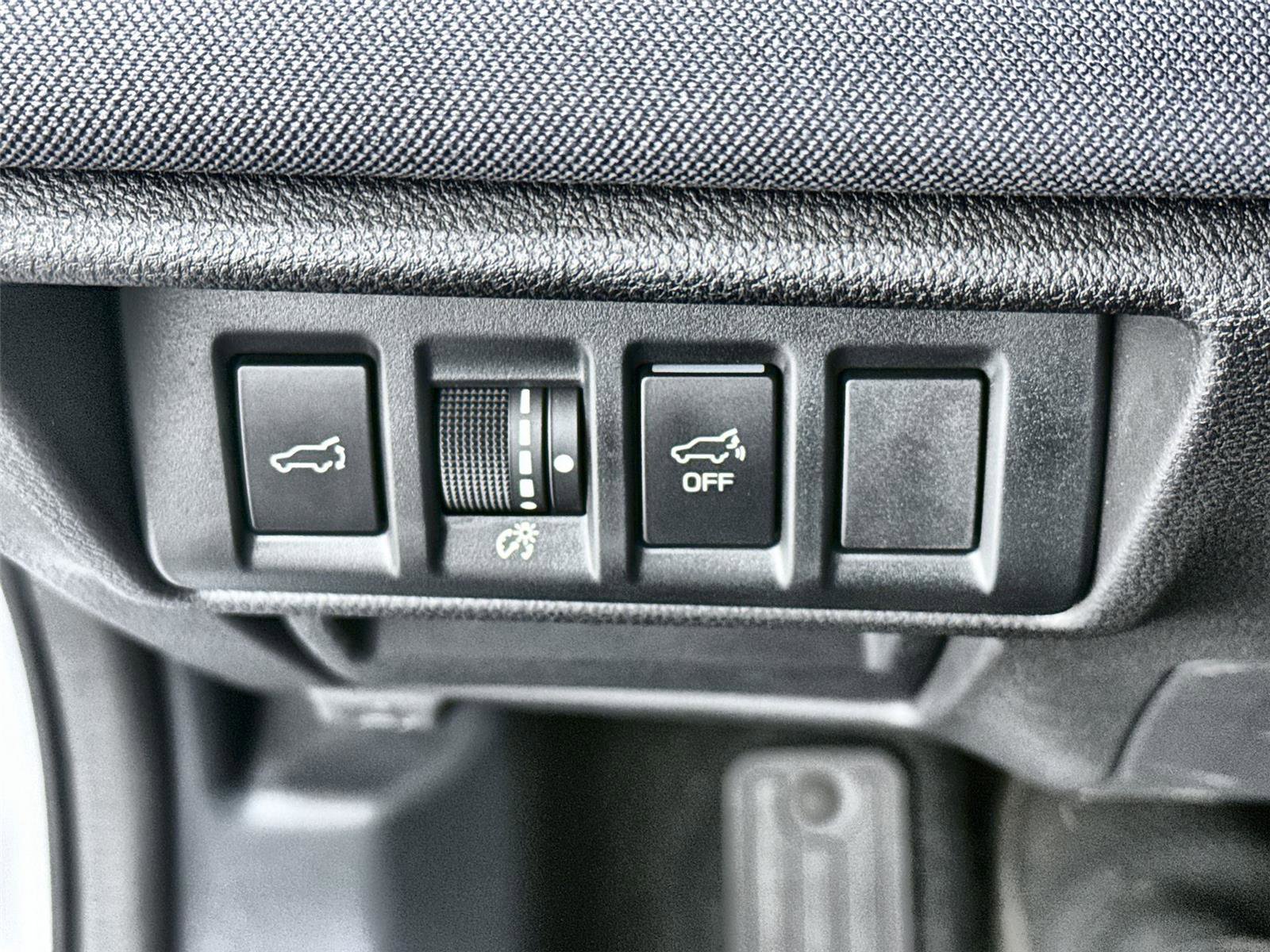 Used 2023 Subaru Outback Premium AWD/4WD image 16