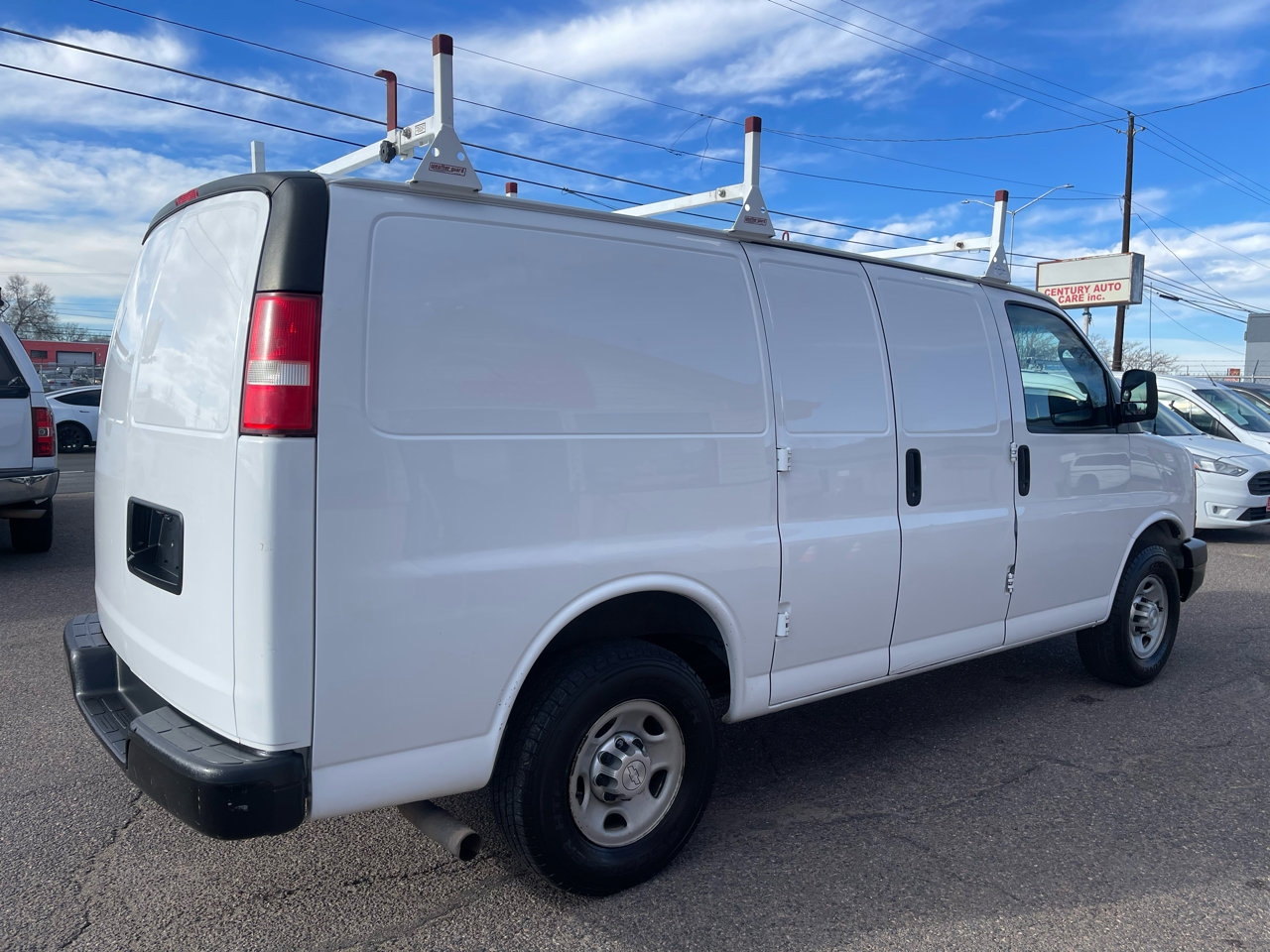 Used 2015 Chevrolet Express 2500 image 11