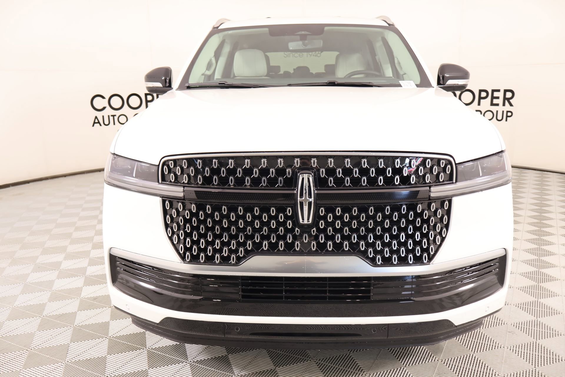 New 2026 Lincoln Navigator Premiere image 10