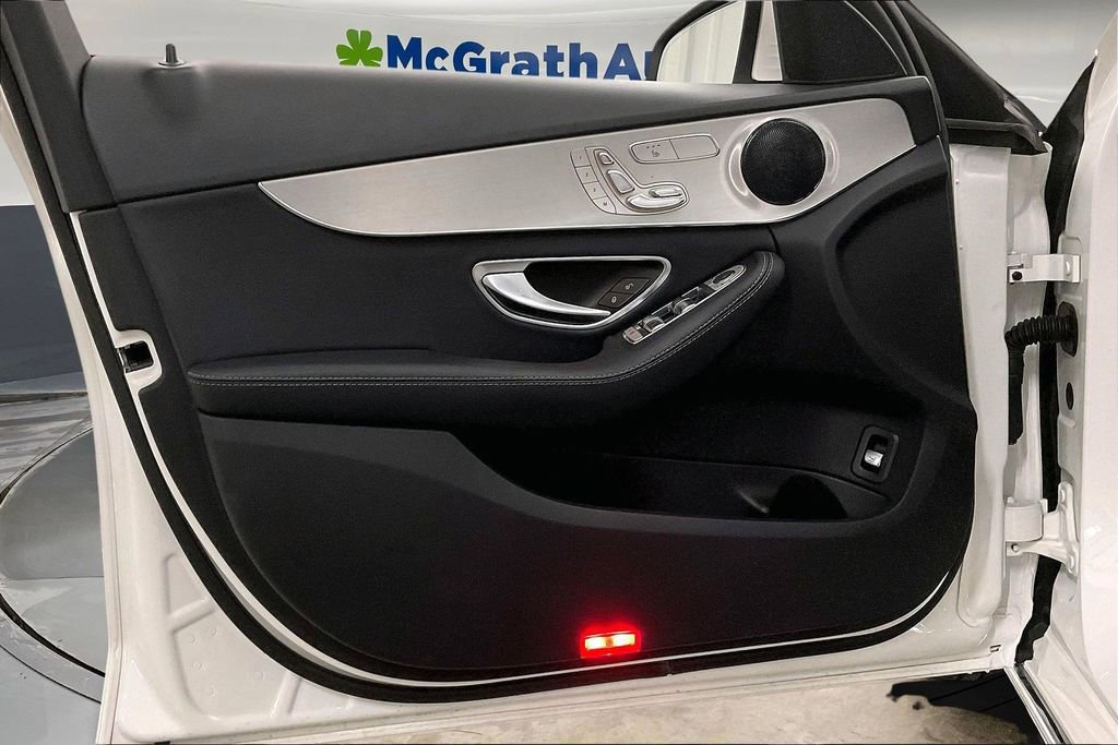 Used 2019 Mercedes-Benz C 300 4MATIC Sedan image 23