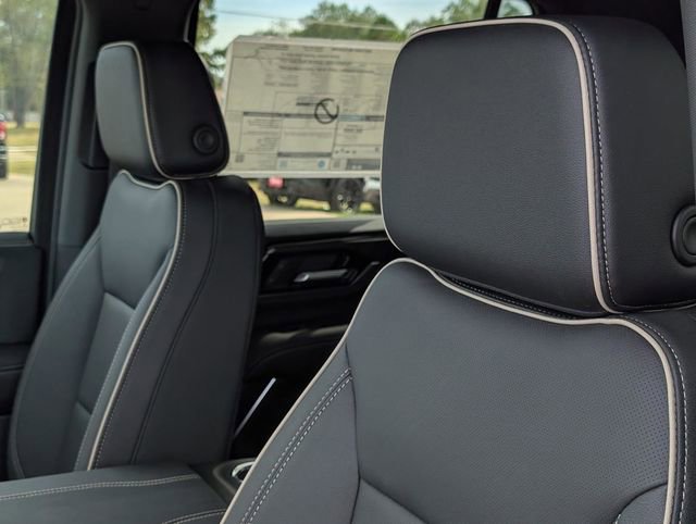 New 2026 GMC Yukon Elevation image 16