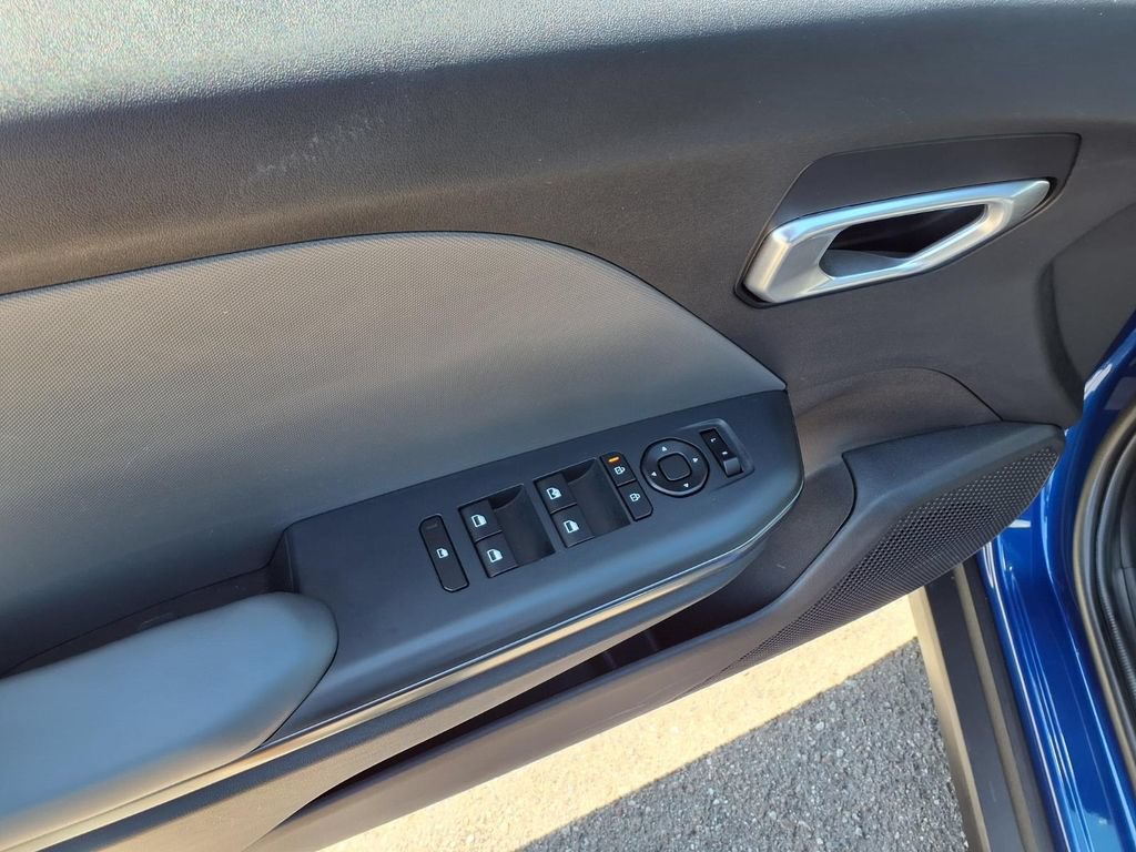 Used 2025 Kia K4 FWD image 12
