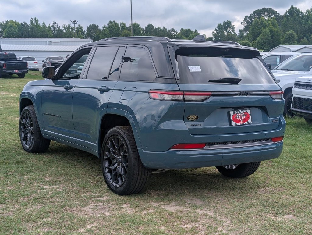 New 2026 Jeep Grand Cherokee Summit w/ Obsidian Package AWD/4WD image 5